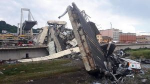 Γένοβα : Συλλυπητήρια μηνύματα Γιούνκερ για την τραγωδία