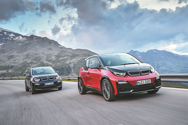 Ανεβάζουν βολτ τα ηλεκτρικά