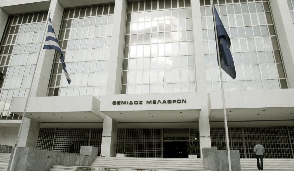 Θα τους ταράξουν στη νομιμότητα