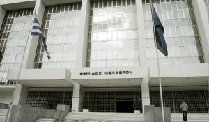 Θα τους ταράξουν στη νομιμότητα