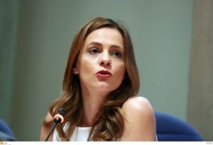 Αχτσιόγλου: Γεγονός η επαναφορά συλλογικών συμβάσεων