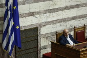 Δεν αλλάζει ο κυβερνητικός σχεδιασμός μετά τις πυρκαγιές