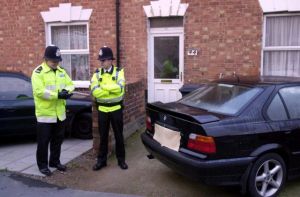 Τρεις συλλήψεις για εξελιγμένο εργοστάσιο όπλων στο Σάσεξ