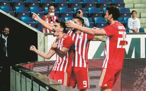 Με το πόδι κολλημένο στο γκάζι!