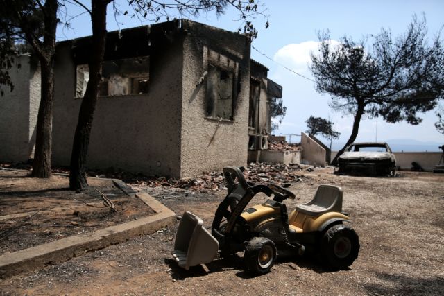 Στο πλευρό πυρόπληκτου συναθλητή τους Σάκκαρη και Τσιτσιπάς