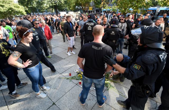 Η γερμανική κυβέρνηση καταδικάζει τους «αυτόκλητους τιμωρούς»