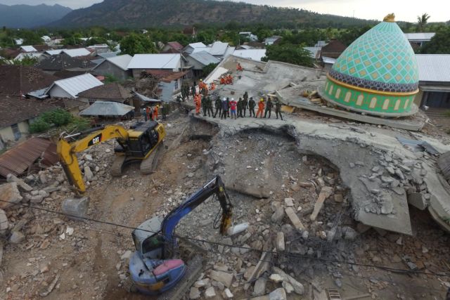 Ινδονησία: Νέος σεισμός 5,9 Ρίχτερ – Κατέρρευσαν κτίρια