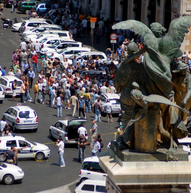 «Πανάκριβη» η βερμούδα για τους Μιλανέζους οδηγούς ταξί