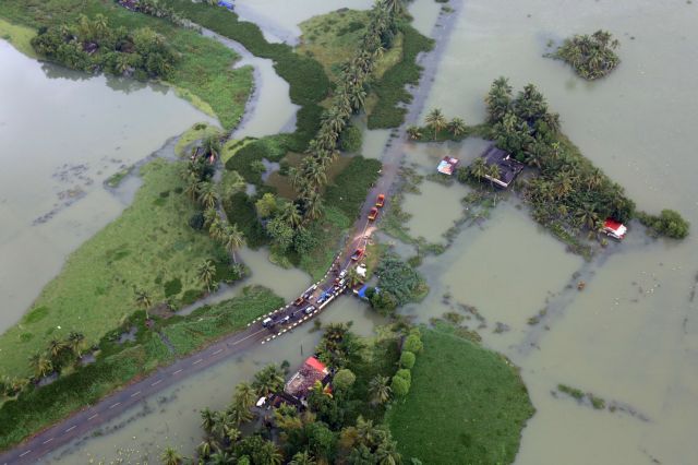 Συναγερμός για φίδια στην Κεράλα μετά τις πλημμύρες