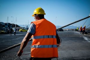 Προσέκρουσε στο λιμάνι της Σύρου το Blue Star Paros