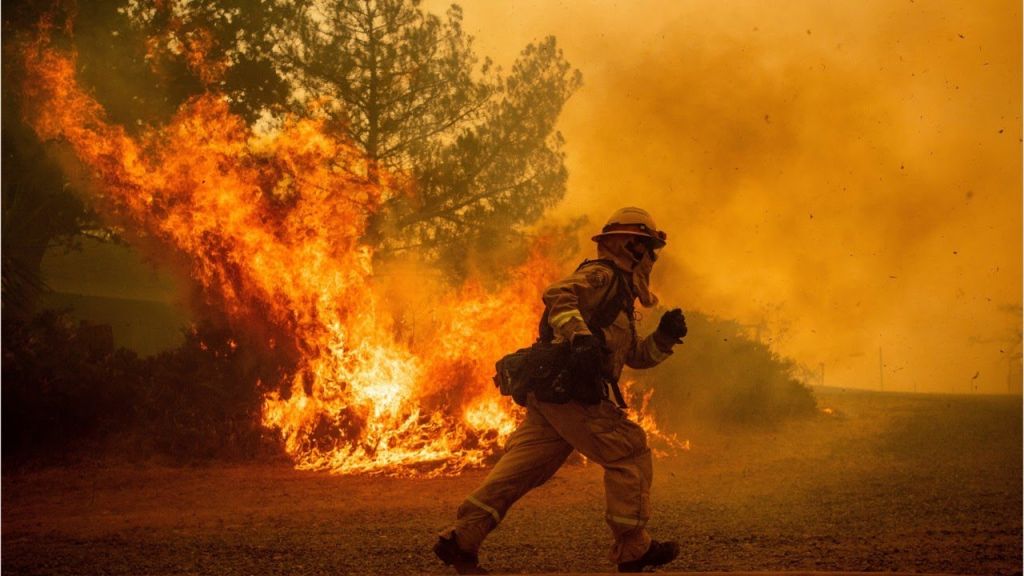 Η μεγαλύτερη πυρκαγιά στην ιστορία της Καλιφόρνια