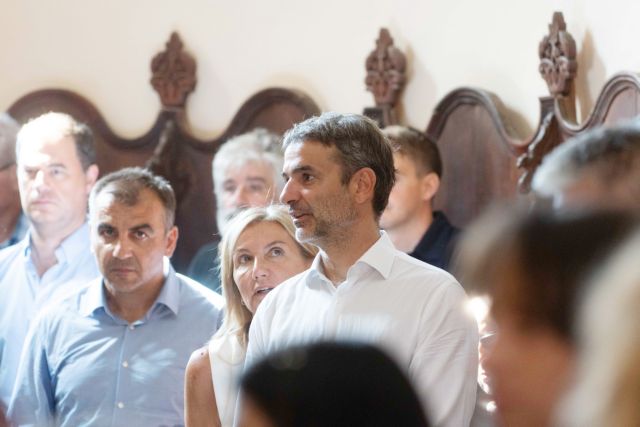 Μητσοτάκης: Οι στρατιωτικοί μας έδειξαν κουράγιο, λεβεντιά και αυτοπεποίθηση