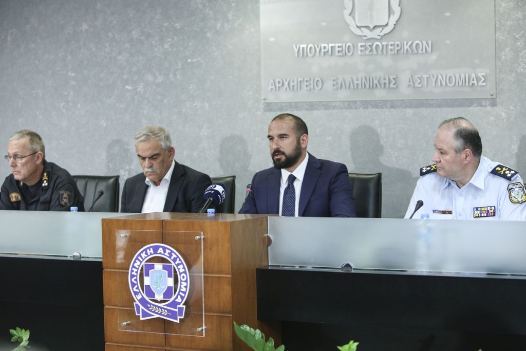 «Ξήλωσαν» τον Τόσκα και τους αρχηγούς που θεωρούσαν… αλάνθαστους