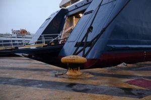 Δεμένα τα πλοία στα λιμάνια στις 3 Σεπτεμβρίου