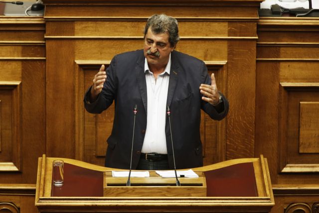 Προσωπικοί οι λόγοι παραίτησης του προέδρου του ΕΚΑΒ, λέει ο Πολάκης
