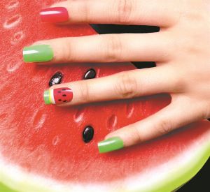 Οι καλοκαιρινές διακοπές κουράζουν μαλλιά – νύχια