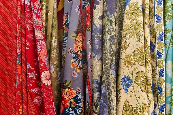 Μεταξωτά υφάσματα 1000 ετών εκτίθενται στη Τζιανγκσού