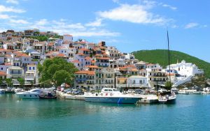 Σκόπελος: Στη 2η θέση παγκοσμίως για «Slow Travel» το 2026 – Το «πράσινο» νησί της Ελλάδας επαναπροσδιορίζει τον ποιοτικό τουρισμό