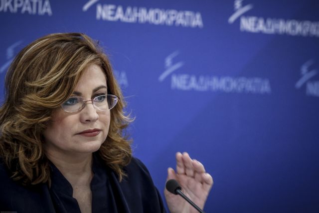 O κ. Τσίπρας παίζει μουσικές καρέκλες επιχειρώντας να διασωθεί