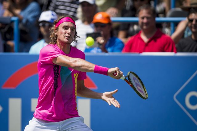 Σούπερ Τσιτσιπάς προκρίθηκε στον τρίτο γύρο στο Τορόντο