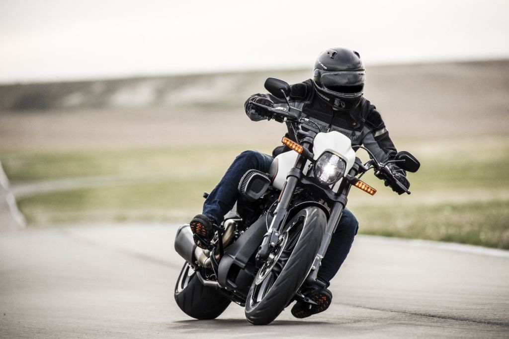 Harley-Davidson: Νέο μοντέλο με dragster εμφάνιση και προηγμένη τεχνολογία