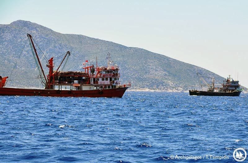 Στα 100 μέτρα από τα νησιά φθάνουν οι τούρκοι ψαράδες