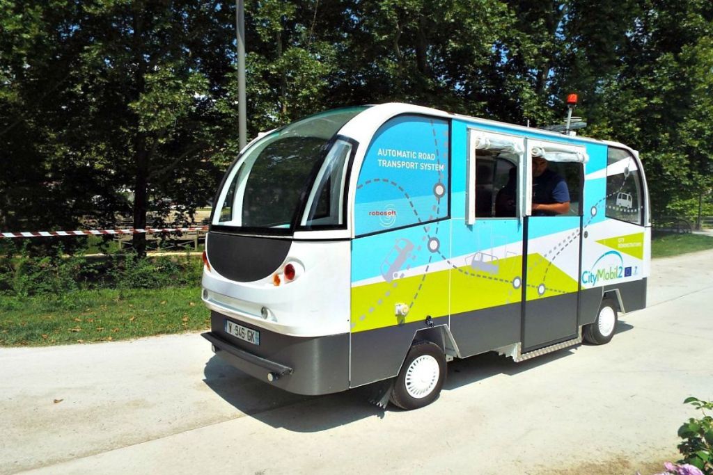 Σχέδιο για λεωφορεία χωρίς οδηγό στα Τρίκαλα