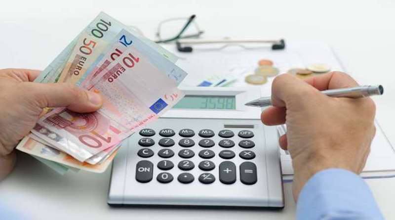 Κοροϊδία η μείωση στις ασφαλιστικές εισφορές