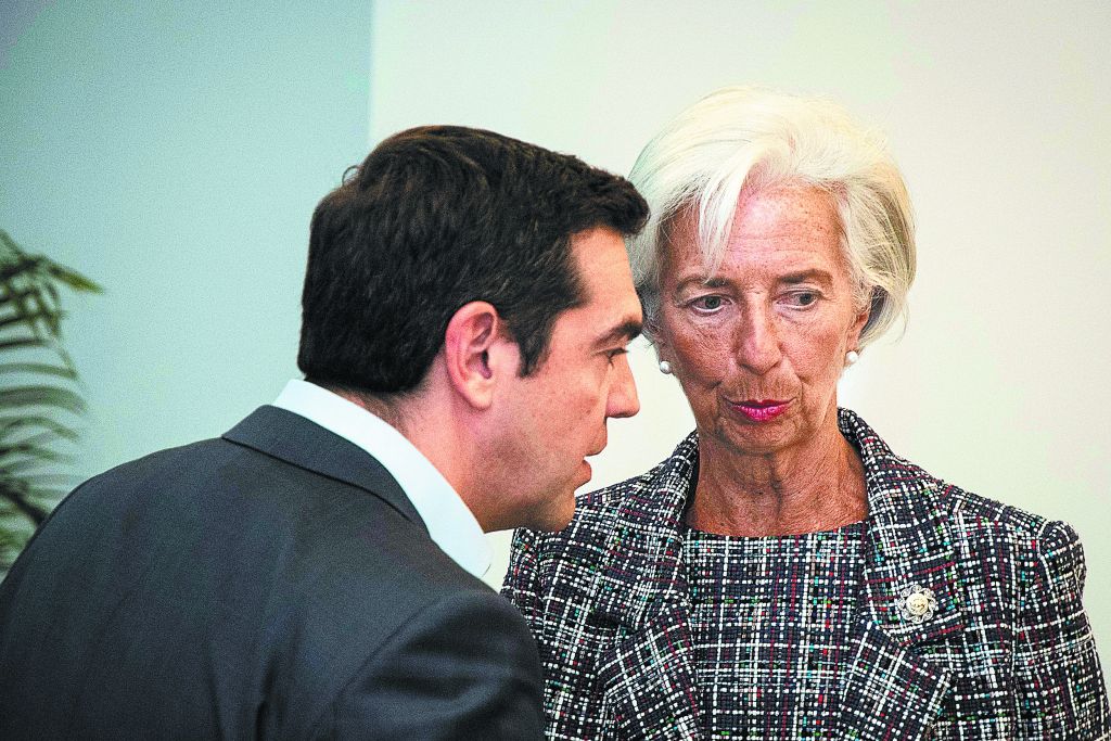 Το ΔΝΤ τραβάει το σκοινί για τις συντάξεις
