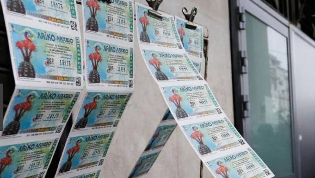 Του έκλεψαν την τσάντα και… κέρδισε 465 χιλ. ευρώ στο Λαϊκό Λαχείο