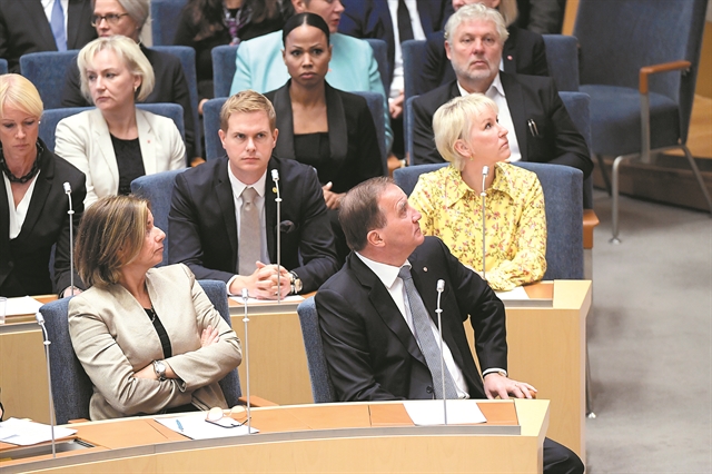 Παζλ για δύσκολους λύτες η κυβέρνηση της Σουηδίας