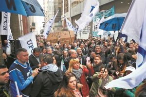 Νέο τσουνάμι λιτότητας σαρώνει την Αργεντινή