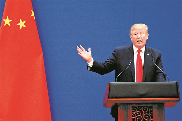 Φουντώνει ο πόλεμος δασμών ΗΠΑ – Κίνας