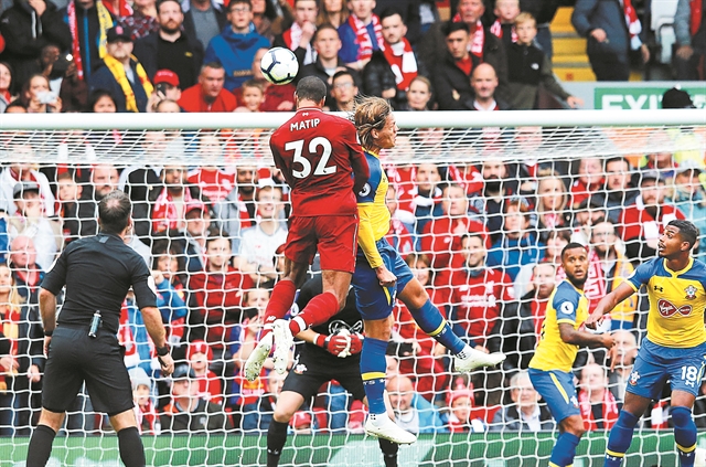 Μόνη πρώτη κι ασταμάτητη