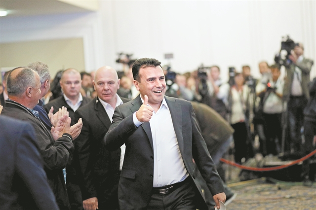 Η αποχή των Σκοπιανών φουντώνει τον πόλεμο στην Αθήνα