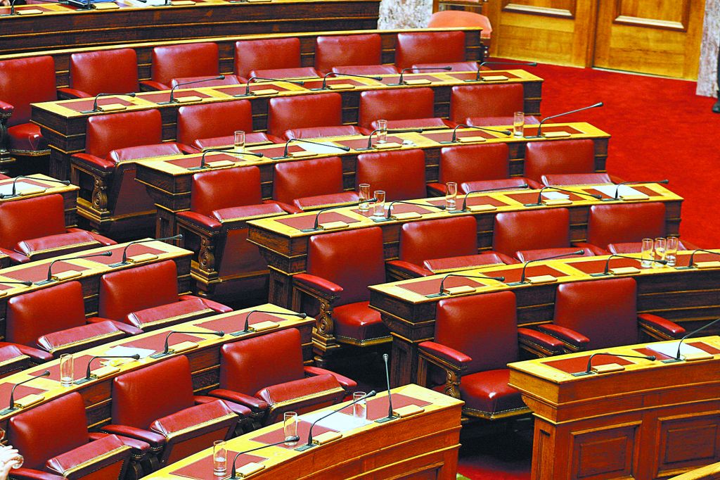 Ξαναβγάζουν στην επιφάνεια τα δάνεια των κομμάτων