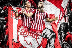 Μια κόκκινη Λερναία Υδρα