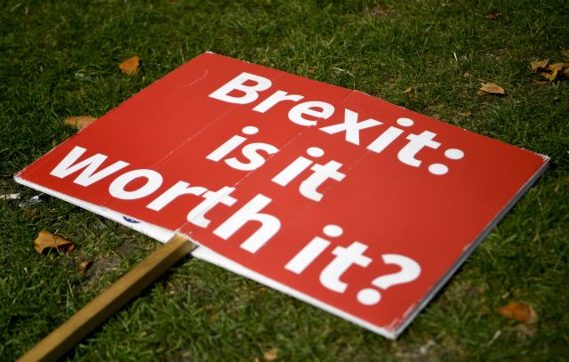 Ο Κόρμπιν ζήτησε να σταματήσουν τα πολιτικά παιχνίδια με το Brexit