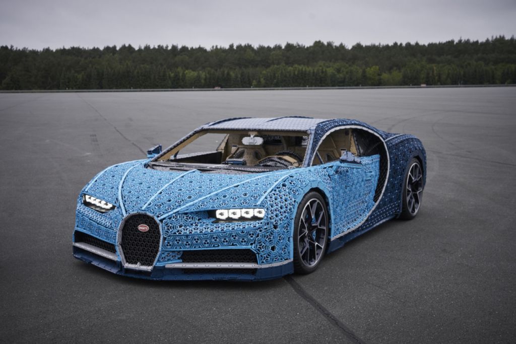Μια Bugatti Chiron από… πλαστικό