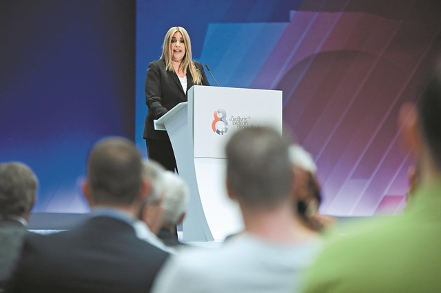 «Επιστροφή στις ρίζες»