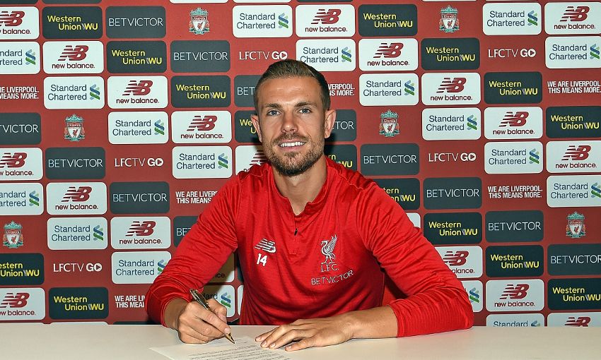 Ανανέωσε στη Λίβερπουλ ο Χέντερσον