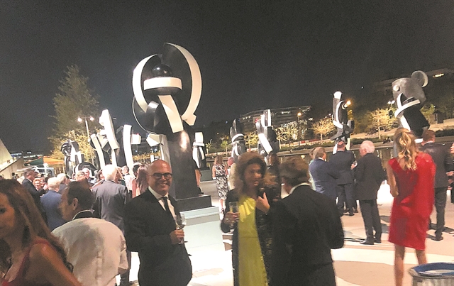 Παρουσία Σπύρου Νιάρχου η έκθεση Βάρη