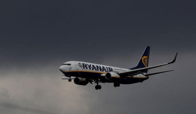 Ακυρώνονται σχεδόν 150 πτήσεις της Ryanair λόγω απεργίας