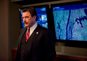 Γιατί παραιτήθηκε ο ηθοποιός Τομ Σέλεκ από το NRA