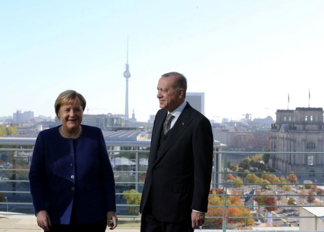 Με αιχμές για ρατσισμό αποχαιρετά ο Ερντογάν τη Γερμανία