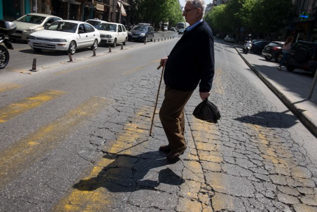 Καταβάλλεται η έκτακτη οικονομική βοήθεια σε πυρόπληκτους συνταξιούχους