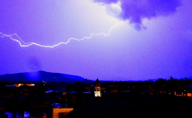 Κρήτη: Πτώσεις δέντρων και διακοπή ρεύματος μετά από αστροποβροχή