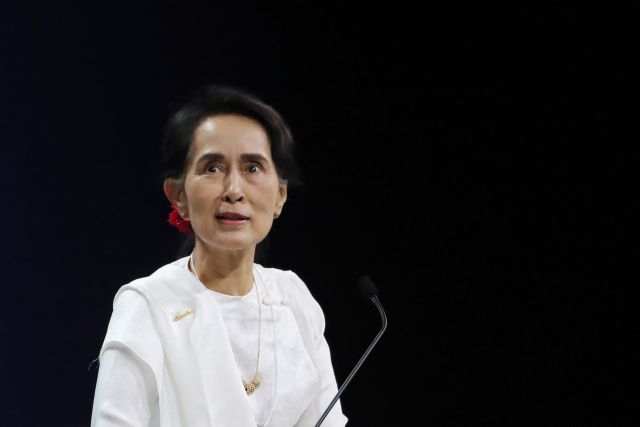 Χάνει την καναδική της υπηκοότητα η ηγέτιδα της Μιανμάρ