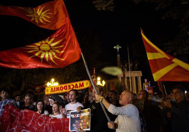 Δύσκολη η επόμενη ημέρα για τον Ζάεφ – Μπλέκεται το «κουβάρι» του Μακεδονικού