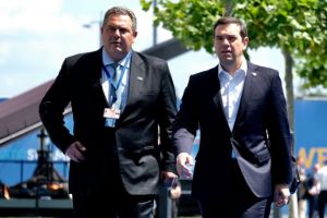 «Βρόμικο» παιχνίδι για το «Μακεδονικό» από Τσίπρα και Καμμένο